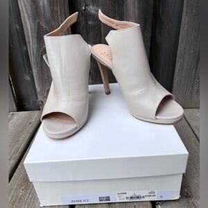 Le Chateau Luxe Ice Colour High Heel Leather Italian Sandals Size 9